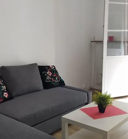 Beau F3, Renove, Calme, En Plein Centre De Apartment