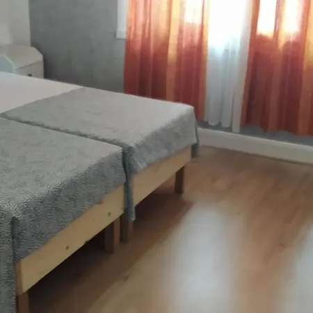 Apartment Beau F3, Renove, Calme, En Plein Centre De *