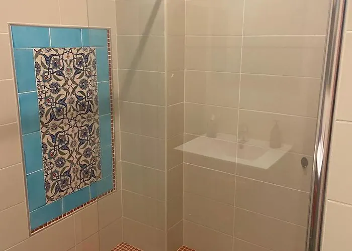 Beau F3, Renove, Calme, En Plein Centre De شقة نيم